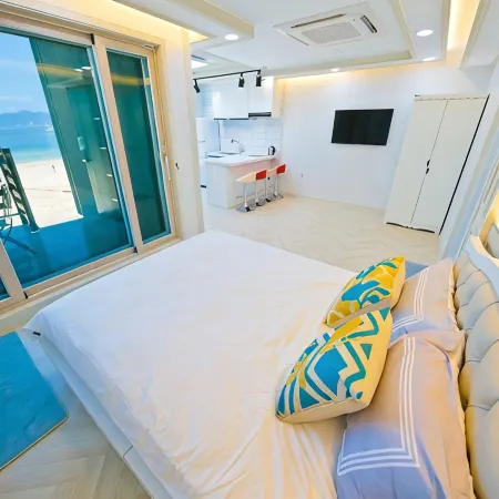Namhae South Marine Spa Pension