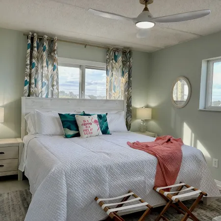 Oceanfront Penthouse Suite, 2 King Beds, Exquisite Beach Views, Newly Renovated