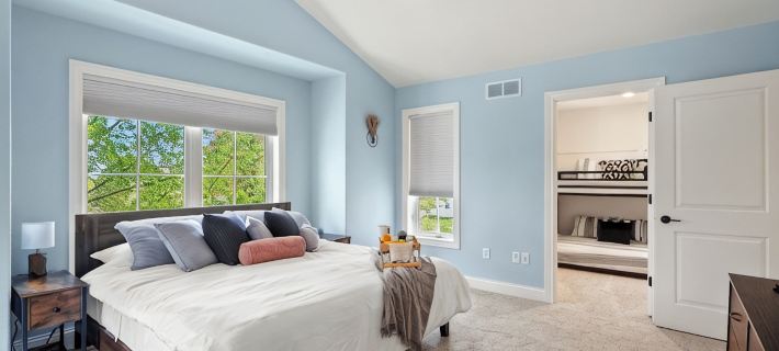 Family Fun! 17,000 Game Arcade, Sleeps 12, Walk to the Lake Hotels in Ozaukee County