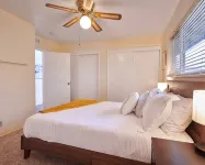 Stylish & Remodeled - Walk to Fresno State Stadium - Balcony