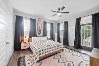 Heated Poolside Oasis, near Pleasure Pier - Golf cart included! - مسبح خاص