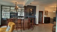 Lavender Manor Guest Lodge - bar