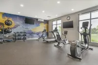 Best Western Plus Marquette Hotel  Suites - Gym