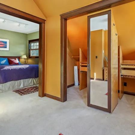 BEAUTIFUL 4 bedroom craftsman in the heart of Queen Anne!