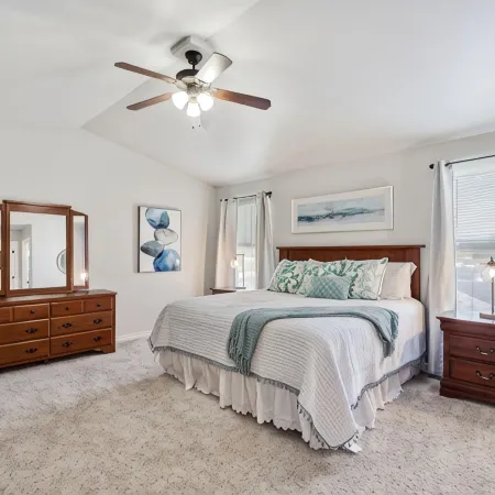 Top Notch Townhouse with Arcade