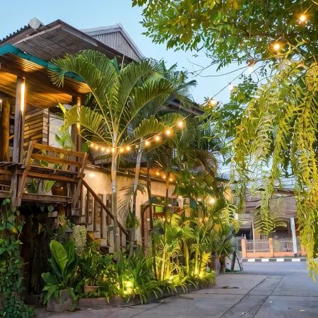 Huen Chang Puek Hotel
