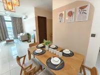 GreenHaven 1BR Pool View 6pax Netflix I Permas CIQ - Condos