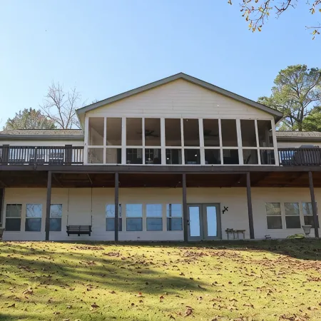 Spend Lake Daze at Lake Sinclair retreat w/ renovated basement and private dock!
