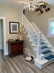 Executive Craftsman with Huge Fenced Yard - Wifi