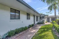 GREAT LOCATION, EAST DELRAY, back yard, pets - 2-Sterne