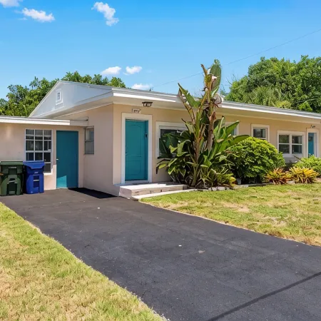 NOKOMIS BEACH BUNGALOW 227