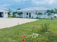 Waterfront 5Br Oasis - 50’ Private Dock - 6-Seater Golf Cart Option - Alloggi