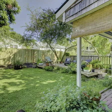 Best Porch in Swansboro! 1 Block to Front Street. Beautiful New Kitchen.