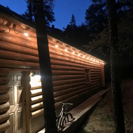 Beautiful bunkhouse in forest just hours outside Phoenix metro area