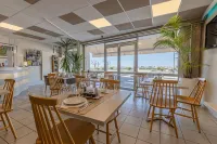 Logis Hôtel Rêve de Sable - Bãi đậu xe