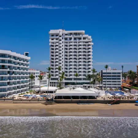 Sunvivia by Fiesta Americana Mazatlán