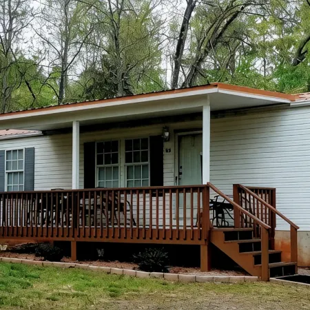 "Holland Hills" offers a clean, quiet, comfortable stay. Paved access. Nice area