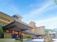 Shima Yamaguchikan - parking