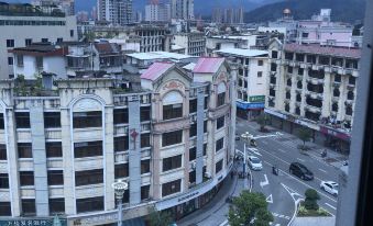 Yongchun Quanfang Bread Garden Apartment