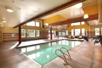 Driftwood Shores Resort Hotels in Florence