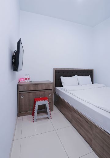 hotel ratana cengkareng
