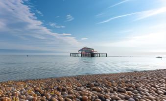 DoubleTree by Hilton Brighton Metropole - Housity