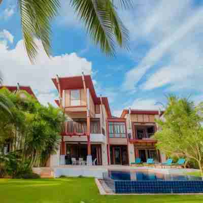 Amatapura Beachfront Villa 12 Hotel Exterior