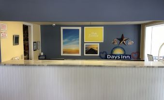 Days Inn by Wyndham Bradenton I-75