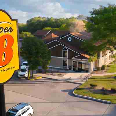 Super 8 by Wyndham Red Wing Hotel Exterior