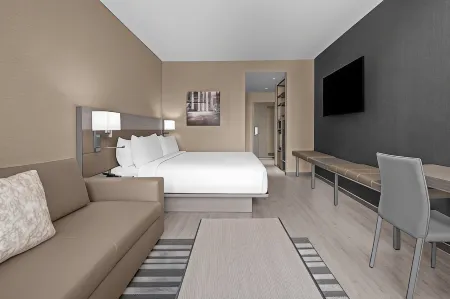 AC Hotel St. Louis Central West End
