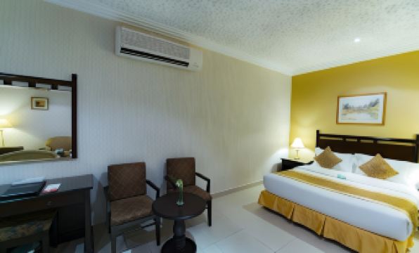 부들 알 파이하 호텔 객실