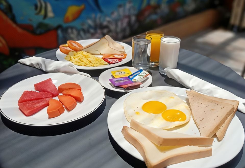 2. 캐롤라인 게스트..