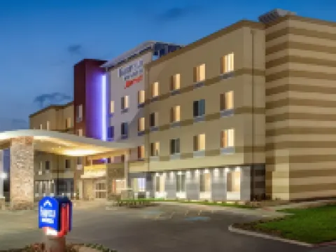 แฟร์ฟิลด์ อินน์แอนด์สวีทส์ บายแมริออท โบว์ลิ่งกรีน โรงแรมใน