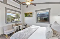 7A Ranch Hotels near Vista Brewing