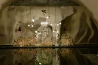 Sacred Mansion - Pools