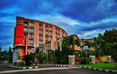 SUTAN RAJA HOTEL AMURANG Hotel di Amurang Timur