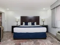 Capital Urban by Balderrama Hotel Collection Hotels near 1 San Fernando Park