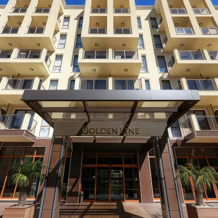 Apart Hotel Golden Line