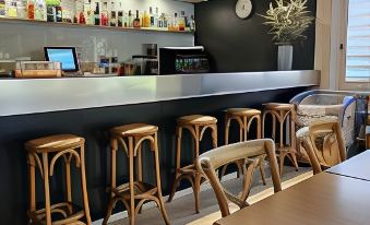 Hotel Estel - Housity