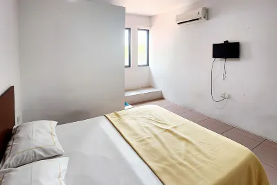Wsl Hotel Mitra Reddoorz Hotels in Lubuk Baja