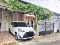 Villa Daveya Hotels in Purwokerto