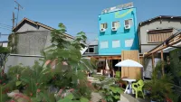 Kamagasaki University of the Arts Cafe Garden Guest House AKA Cocoroom