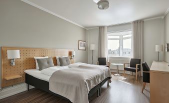 3. Hotel Sv..