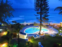 Blue Orchids Beach Hotel - Pemandangan Pantai
