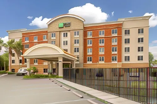Holiday Inn Express & Suites LARGO-CLEARWATER by IHG - Bathtub