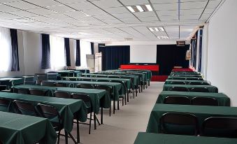 Jinjiang Inn (Beijing Fengtai East Street Metro Station) - Housity