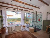 Otjiwa Safari Lodge Hotels in Очиваронго