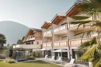 Hotel Tiefenbrunn Gardensuites & Breakfast Hotels in Vollan