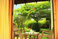 Green Hut Nature Resort - Private Pools