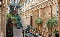 The Metropole Guesthouse Hotels in Leura